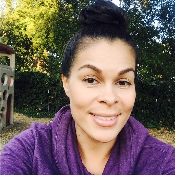 Meet your Posher, Lauren - Picture 1 of 1